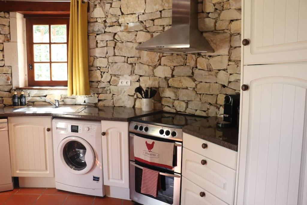 Вилла La Tour Du Perigord Beaupouyet Экстерьер фото