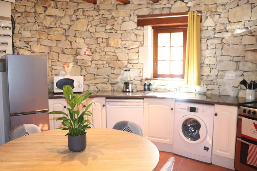 Вилла La Tour Du Perigord Beaupouyet Экстерьер фото